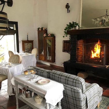 Le Vieux Moulin Bed & Breakfast Bouhet Екстериор снимка