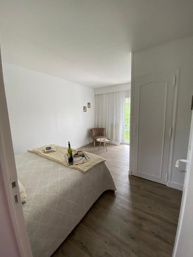 Le Vieux Moulin Bed & Breakfast Bouhet Екстериор снимка