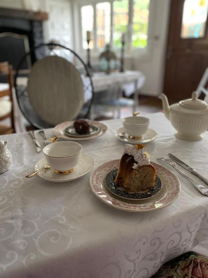 Le Vieux Moulin Bed & Breakfast Bouhet Екстериор снимка