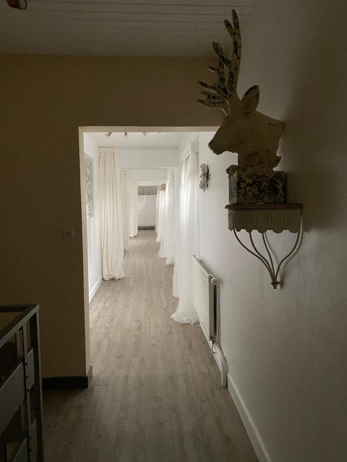 Le Vieux Moulin Bed & Breakfast Bouhet Екстериор снимка
