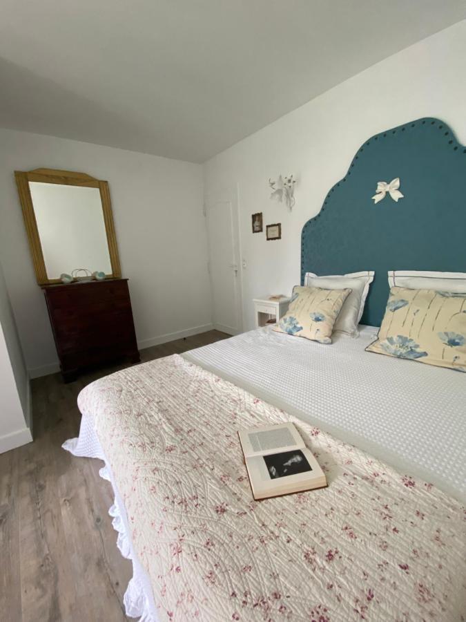 Le Vieux Moulin Bed & Breakfast Bouhet Екстериор снимка